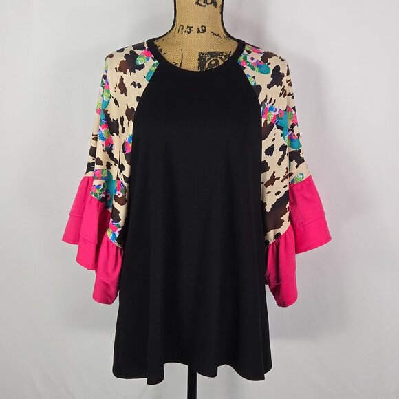 Southern Stitch Boho Ruffle Sleeve Top L‎ Black Cow Print Floral Cactus - Picture 1 of 8